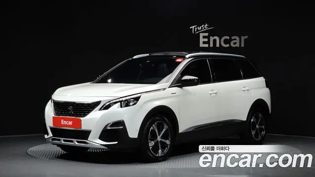 PEUGEOT 5008 2019