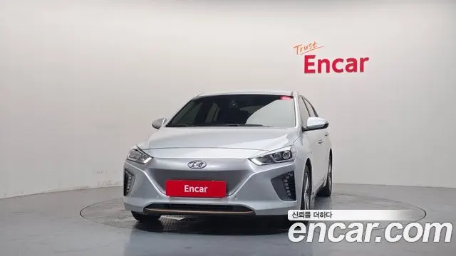 HYUNDAI IONIQ ELECTRIC 2018 — 36 050 км, серебристый, Корея — под ключ — фото 3