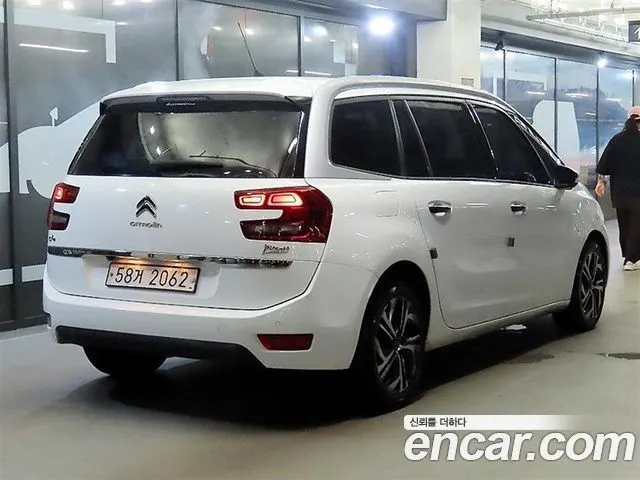 CITROEN GRAND C4 PICASSO 2017 — 234 437 км, белый, Корея — под ключ — фото 4