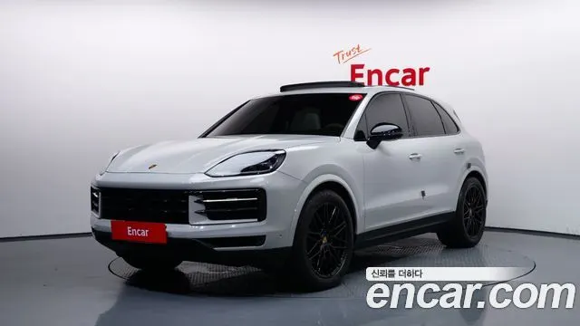 PORSCHE CAYENNE 2024 — 55 223 км, серебристо-серый, Корея — под ключ — фото 1