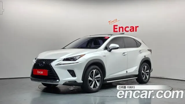 LEXUS NX300H 2018 — 66 956 км, белый, Корея — под ключ — фото 1