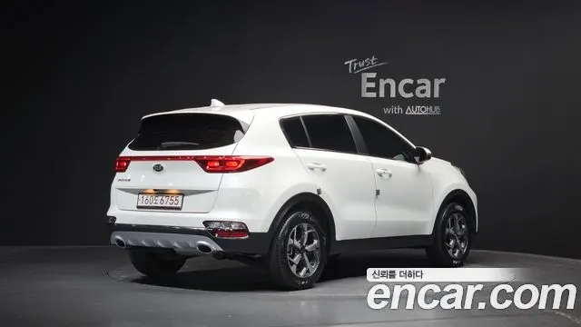 KIA SPORTAGE THE BOLD 2022 — 118 877 км, белый, Корея — под ключ — фото 1