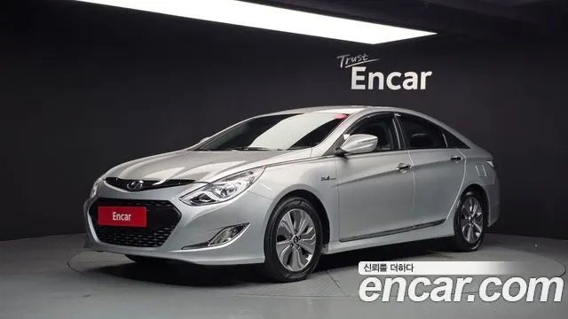HYUNDAI SONATA HYBRID 2014 — 157 762 км, серебристый, Корея — под ключ — фото 1