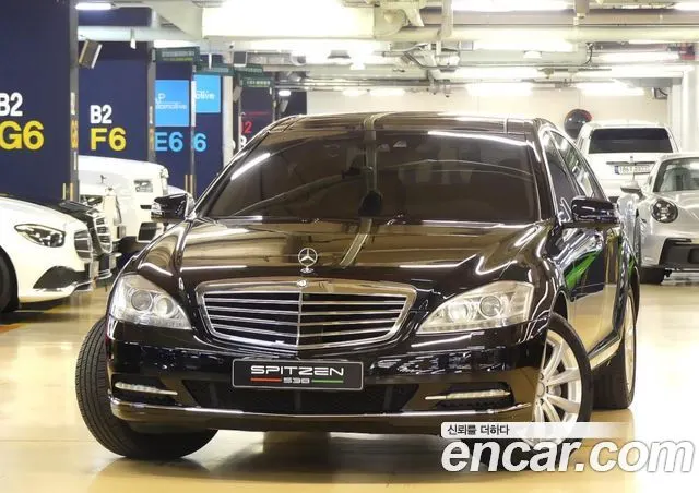 MERCEDES-BENZ S-CLASS W221 2010