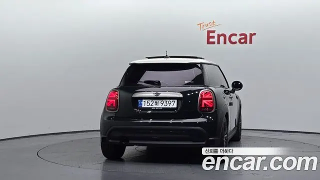 MINI COOPER 2023 — 27 004 км, тёмно-зелёный, Корея — под ключ — фото 4