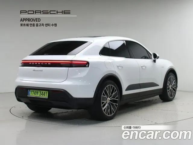 PORSCHE MACAN 2025 — 21 170 км, белый, Корея — под ключ — фото 2
