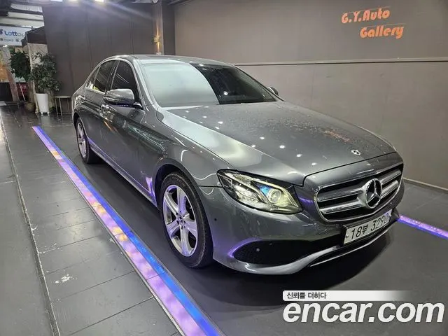 MERCEDES-BENZ E-CLASS W213 2018 — 177 421 км, светло-серебристый, Корея — под ключ — фото 2