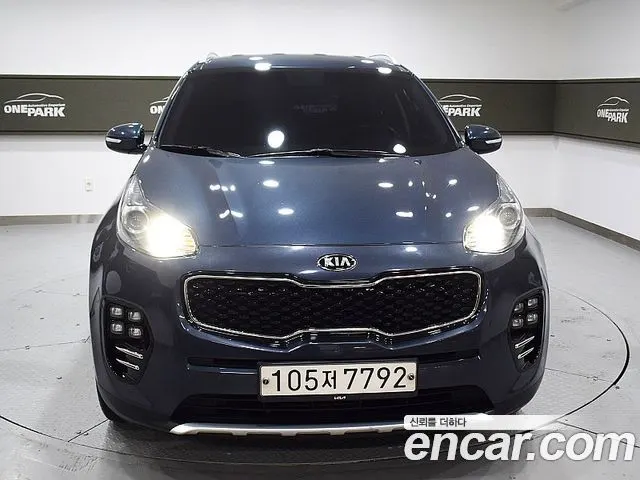 KIA SPORTAGE 2016 — 144 887 км, синий, Корея — под ключ — фото 2