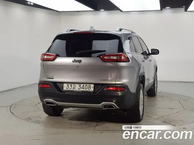 JEEP CHEROKEE 2015 — 135 000 км, серый, Корея — под ключ — фото 3