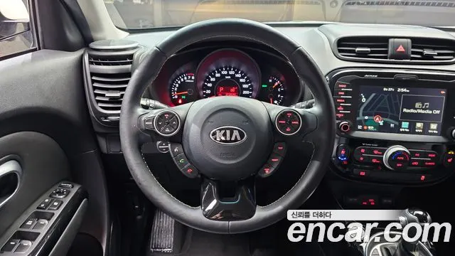 KIA SOUL 2016 — 123 828 км, белый-перламутр, Корея — под ключ — фото 12