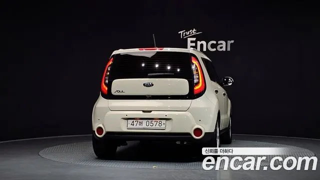 KIA SOUL 2016 — 123 828 км, белый-перламутр, Корея — под ключ — фото 4