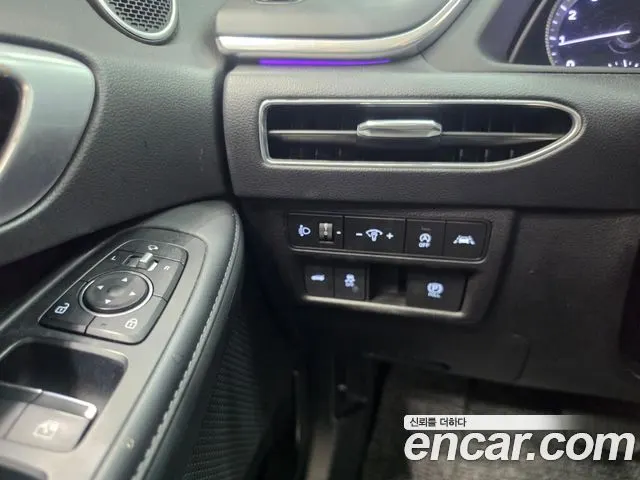 HYUNDAI SONATA HYBRID 2022 — 85 000 км, белый-перламутр, Корея — под ключ — фото 10