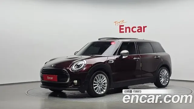 MINI COOPER CLUBMAN 2018 — 78 260 км, коричневый, Корея — под ключ — фото 1