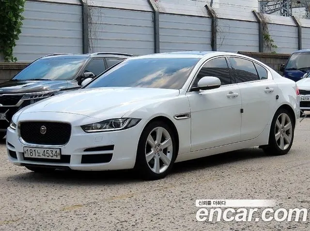 JAGUAR XE 2019