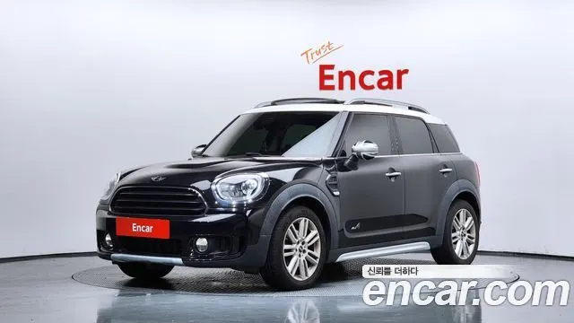 MINI COOPER D COUNTRYMAN 2018 — 93 521 км, чёрный, Корея — под ключ — фото 1