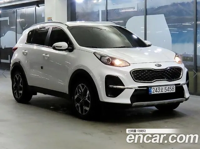 KIA SPORTAGE THE BOLD 2019 — 119 975 км, белый, Корея — под ключ — фото 1