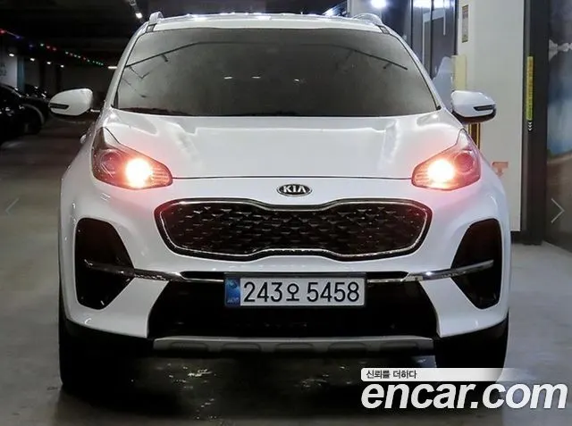 KIA SPORTAGE THE BOLD 2019 — 119 975 км, белый, Корея — под ключ — фото 2