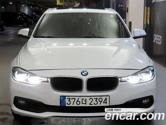 BMW 3 SERIES 2016 — 116 625 км, белый, Корея — под ключ — фото 3