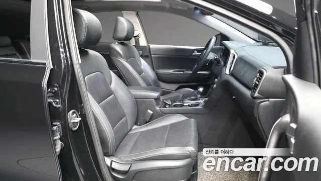 KIA SPORTAGE 2016 — 152 821 км, чёрный, Корея — под ключ — фото 11