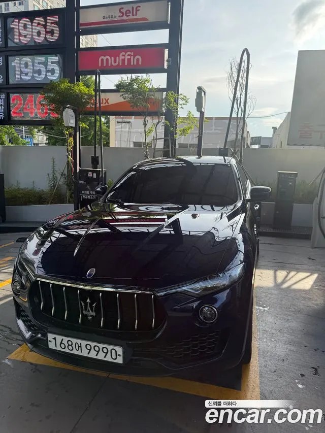 MASERATI LEVANTE 2018