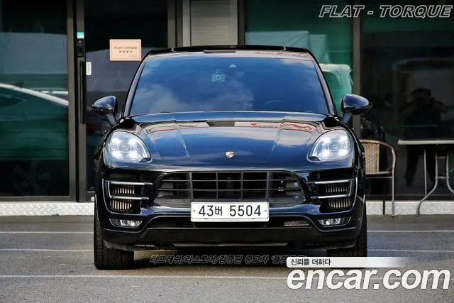 PORSCHE MACAN 2018 — 63 002 км, чёрный, Корея — под ключ — фото 3