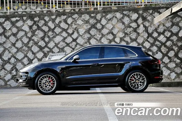 PORSCHE MACAN 2018 — 63 002 км, чёрный, Корея — под ключ — фото 4