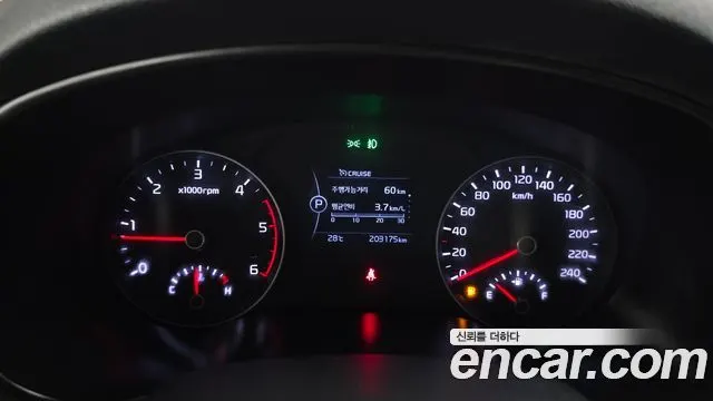 KIA SPORTAGE 2018 — 203 175 км, чёрный, Корея — под ключ — фото 8
