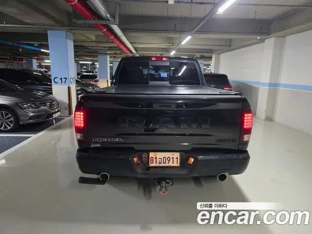 DODGE RAM PICKUP 2017 — 103 584 км, чёрный, Корея — под ключ — фото 2