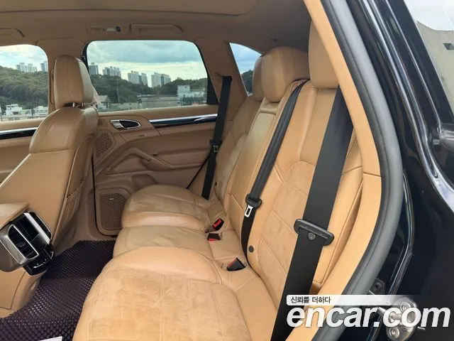 PORSCHE CAYENNE 2017 — 189 480 км, чёрный, Корея — под ключ — фото 10