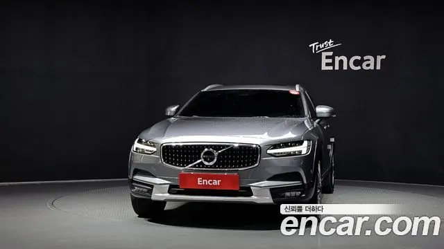 VOLVO V90 CROSS COUNTRY 2020 — 203 790 км, серый, Корея — под ключ — фото 3