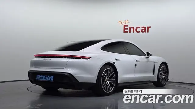 PORSCHE TAYCAN — из Кореи под ключ