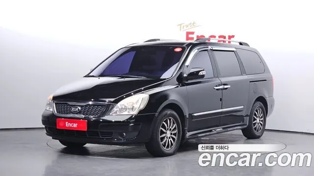 KIA CARNIVAL R 2012