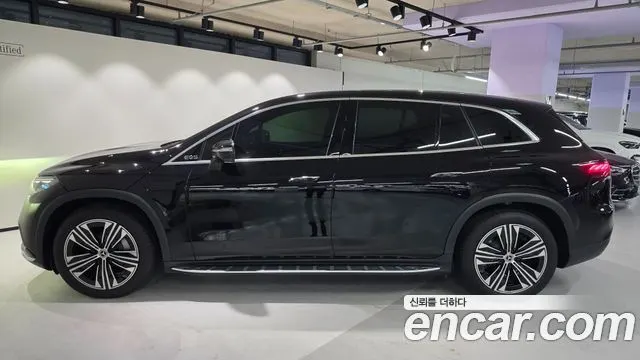 MERCEDES-BENZ EQS SUV X296 2025 — 3 761 км, чёрный, Корея — под ключ — фото 8