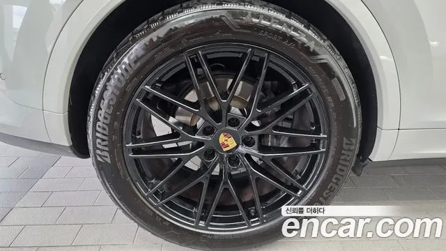 PORSCHE CAYENNE 2024 — 43 451 км, серебристо-серый, Корея — под ключ — фото 5