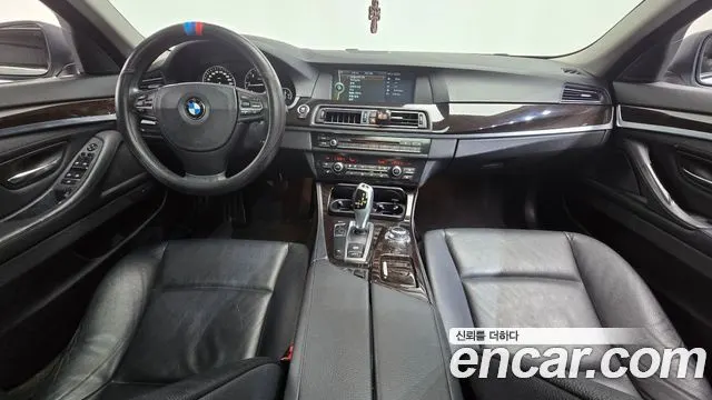 BMW 5 SERIES 2013 — 237 661 км, серебристо-серый, Корея — под ключ — фото 7