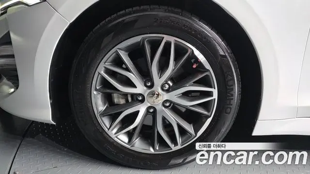 KIA K5 2022 — 103 656 км, белый, Корея — под ключ — фото 5