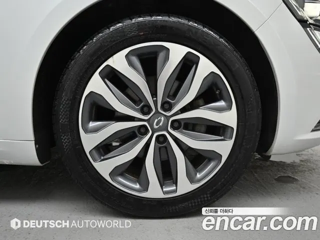 RENAULT KOREA SM6 2017 — 97 128 км, белый-перламутр, Корея — под ключ — фото 5