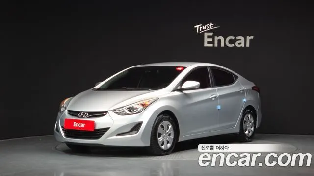 HYUNDAI AVANTE 2016 — 94 066 км, серебристо-серый, Корея — под ключ — фото 1