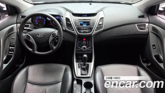 HYUNDAI AVANTE 2016 — 94 066 км, серебристо-серый, Корея — под ключ — фото 7