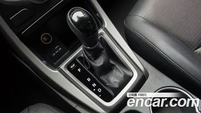 HYUNDAI AVANTE 2016 — 94 066 км, серебристо-серый, Корея — под ключ — фото 9