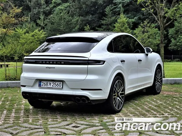 PORSCHE CAYENNE 2024 — 15 800 км, белый, Корея — под ключ — фото 2