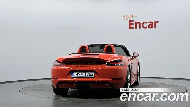 PORSCHE 718 BOXSTER 2017 — 81 316 км, оранжевый, Корея — под ключ — фото 4