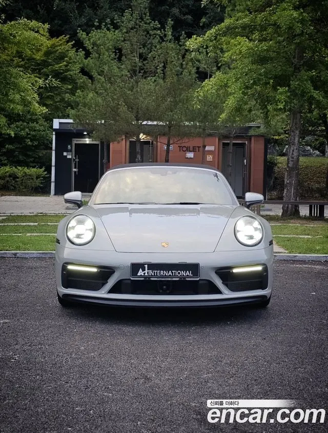 PORSCHE 911 2024 — 19 800 км, серебристо-серый, Корея — под ключ — фото 2