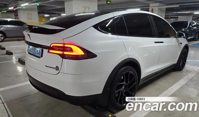 TESLA MODEL X 2019 — 133 000 км, белый, Корея — под ключ — фото 2