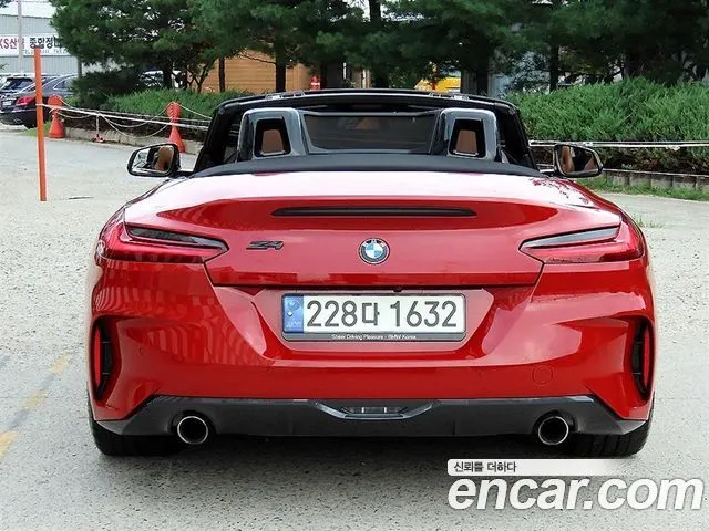 BMW Z4 2021 — 18 000 км, красный, Корея — под ключ — фото 4