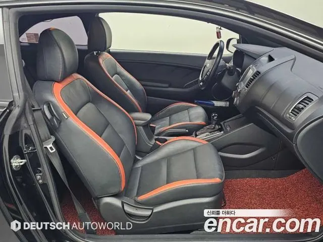 KIA K3 COUPE 2017 — 91 760 км, чёрный, Корея — под ключ — фото 10