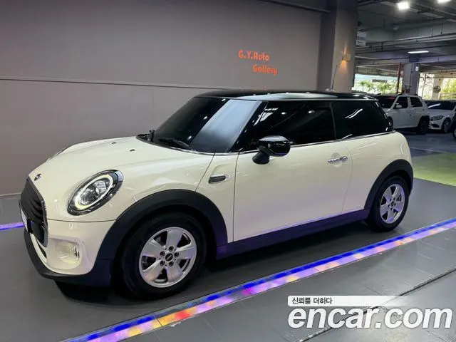 MINI COOPER 2020 — 82 604 км, белый-перламутр, Корея — под ключ — фото 1