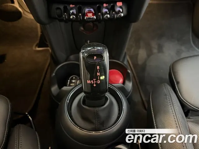 MINI COOPER 2020 — 82 604 км, белый-перламутр, Корея — под ключ — фото 9