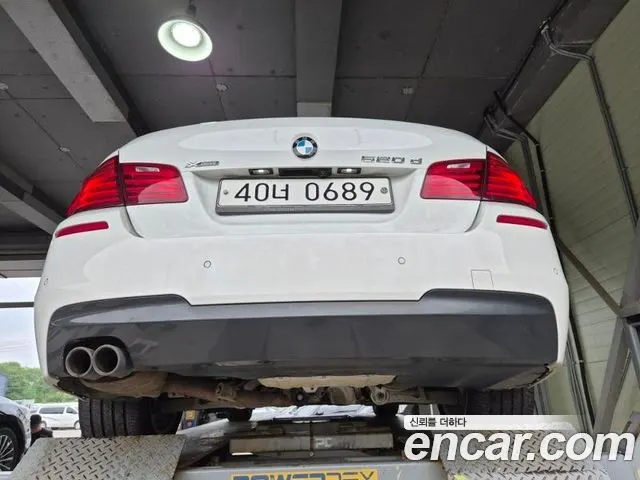 BMW 5 SERIES 2016 — 157 123 км, белый, Корея — под ключ — фото 2