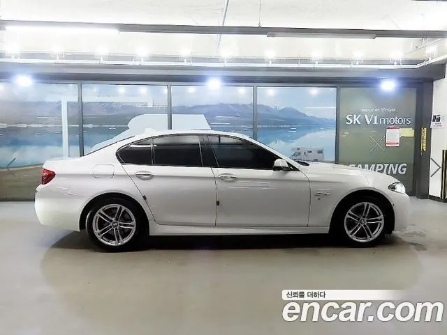 BMW 5 SERIES 2016 — 181 267 км, белый, Корея — под ключ — фото 3